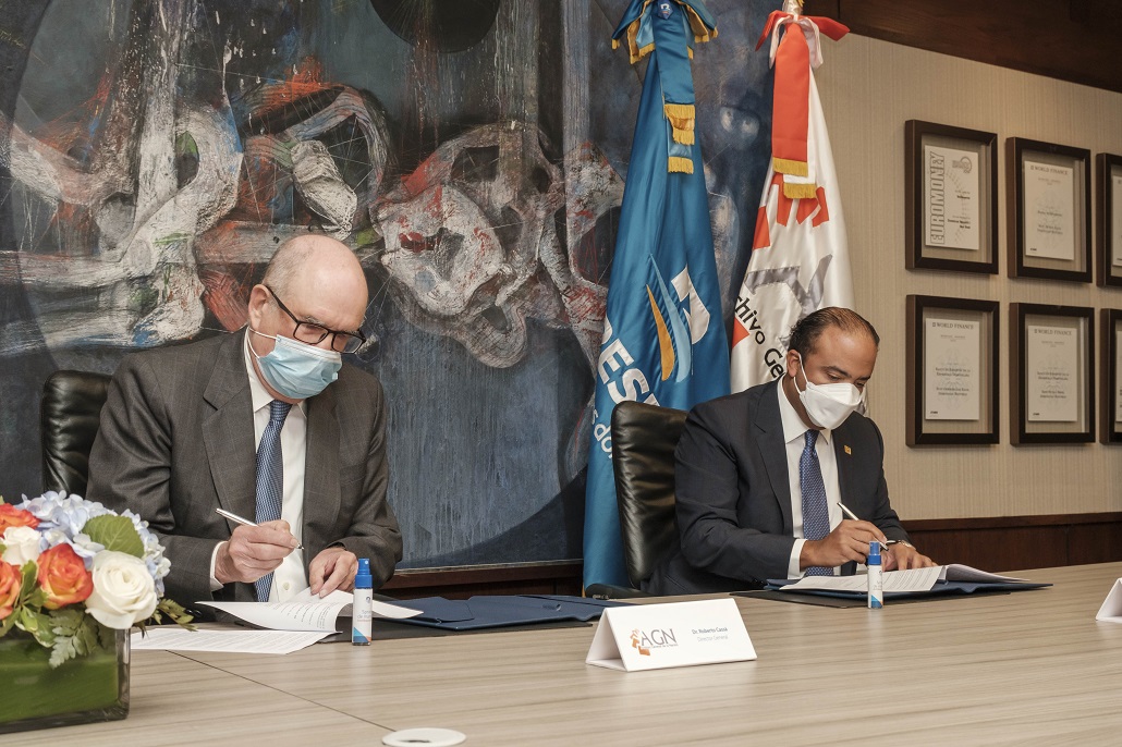 Banreservas y Archivo General de la Nación firman acuerdo de ...