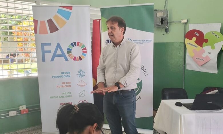 La FAO instala sistema de almacenamiento de agua en escuela de Rancho Arriba