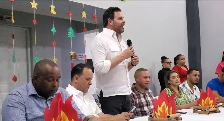 Senador de Ocoa destaca trabajo hacen los Bomberos