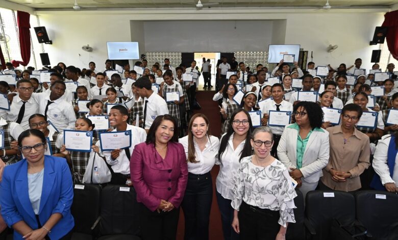 Banreservas realiza jornadas de educación financiera en centros educativos del Gran Santo Domingo