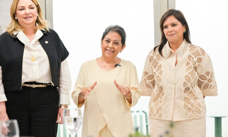Carmen Quijano de Aguilera asume como presidenta del Voluntariado Banreservas