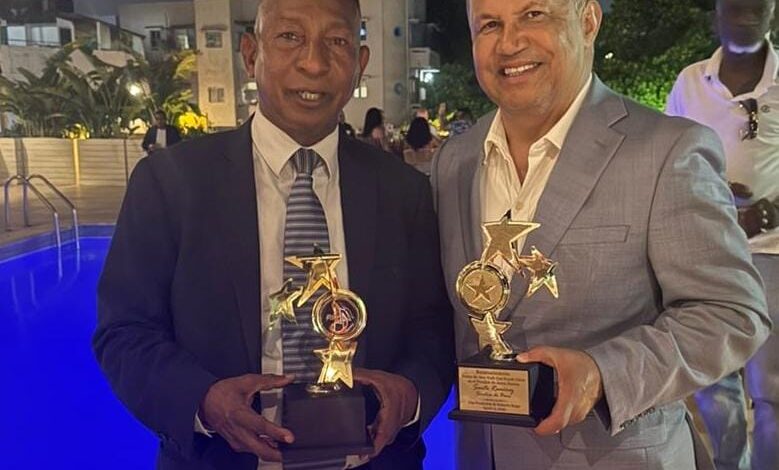 Reconocen en “Noche de New York en RD” a Erasmo Chalas Tejeda y a Santo Ramírez alcalde de Baní
