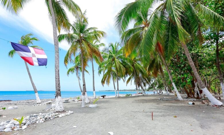 Inician trabajos de remozamiento playa Linda en Nizao de Baní con inversión superior a los RD$ 37 millones