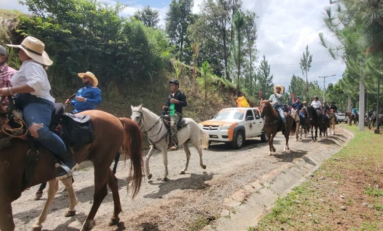 Más de 600 caballos participan en 8va Cabalgata Nacional Rancho Arriba, Ocoa; dice impulsa ecoturismo