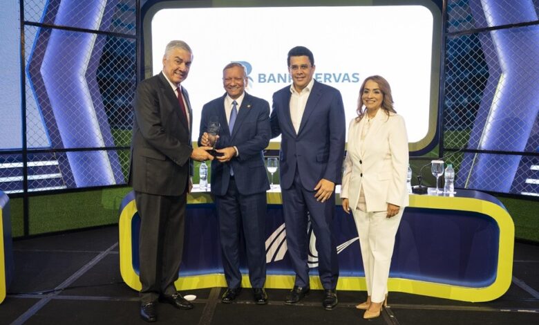 Asonahores reconoce a Banreservas por sus aportes al desarrollo del turismo dominicano
