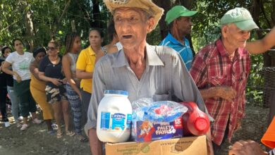 Banco de alimentos y ADM entregan alimentos a familias afectadas por tormenta en Ocoa