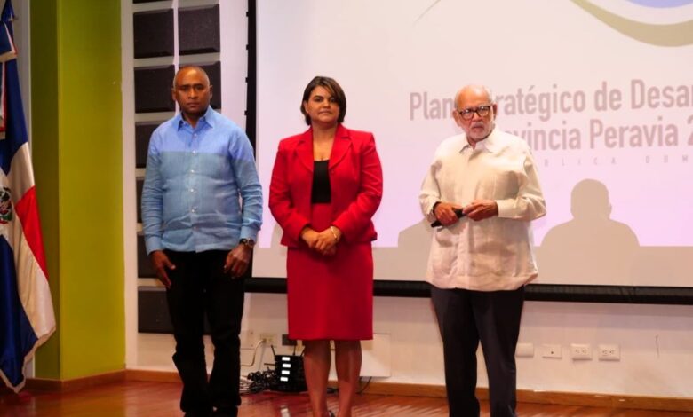 Panel sobre Vialidad, Tránsito, Transporte aporta insumos claves para Plan Estratégico de Desarrollo Sostenible Peravia 2025–2055
