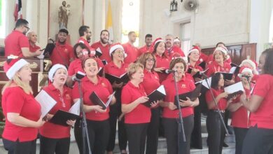 Coro Banco Central pone a vibrar presentes con Villancicos navideños en Parroquia de Ocoa