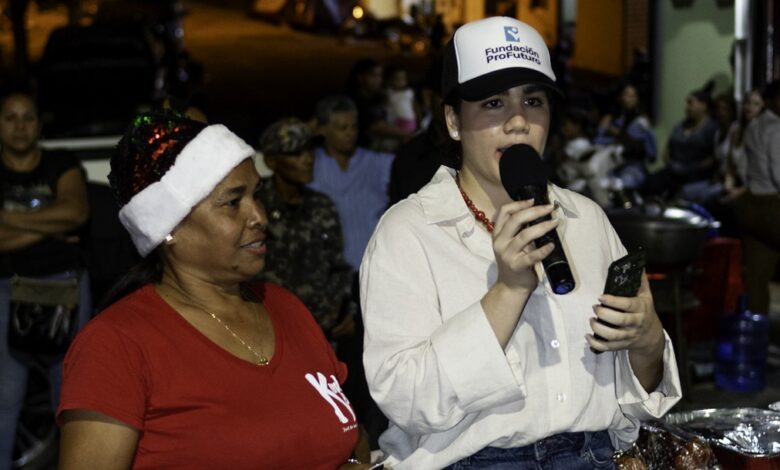 Fundación ProFuturo celebra “Abraza la Navidad” junto a comunidad de San Rafael en Ocoa 2