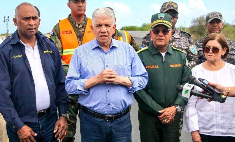 Ministerio de Obras Públicas Inicia programa de asfaltado en comunidades de la provincia Peravia