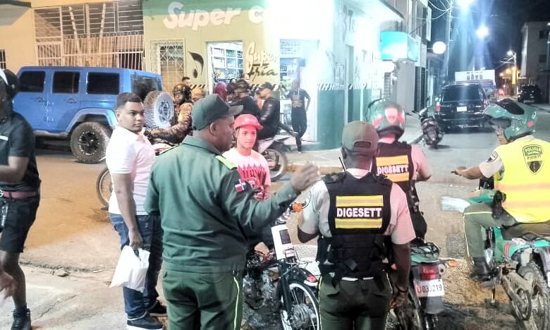 Trece agentes Digesett trabajan para prevenir accidentes en año nuevo en San José de Ocoa