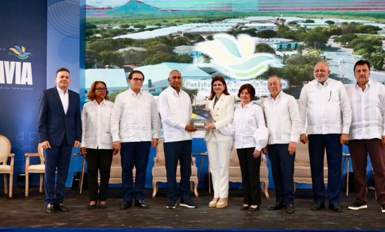 Peravia proyecta su futuro al 2055 Senador Julito Fulcar presenta Plan Estratégico de Desarrollo Sostenible