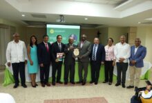 COOPNAMA reconoce trayectoria y aportes del médico y filántropo Cruz Jiminián y del profesor Melanio Hernández, autor del libro Nacho